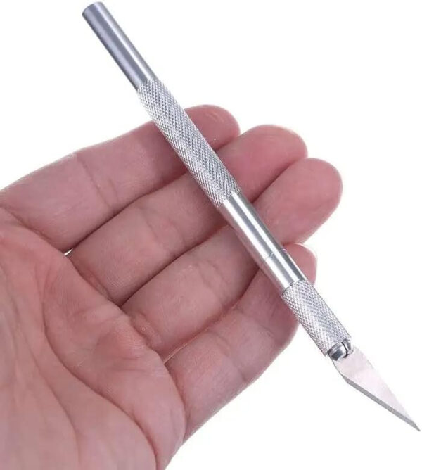 bisturiu tip cutter pentru diverse activitati cutter metalic de precizie cu 5 lame de rezerva argintiu cbd coral best deals 136716