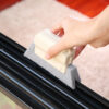 set 5 piese profesionale pentru curatarea tamplariei pvc a geamurilor termopan si a locurilor greu accesibile 3 bureti abrzivi si 2 perii dure cu mini 950535